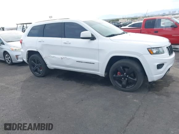 ✅ 2015 Jeep Grand Cherokee Laredo • VIN: 1C4RJFAG6FC164623 • Lot: 43632720. Wystawiony na IAAI z przebiegiem 138 209 mil. Bezpłatny archiwum sprzedaży aukcyjnych z USA i szczegółowy raport historii pojazdu na DreamBid. Zdjęcie 6.