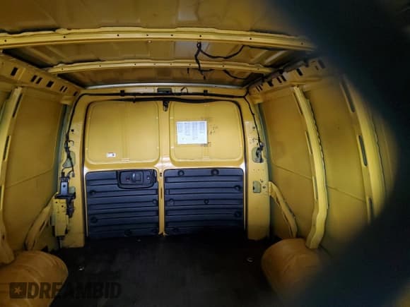 ✅ 2017 Chevrolet Express Cargo • VIN: 1GCWGAFF6H1336863 • Лот: 54411295. Опубликован ранее на Copart с пробегом 267 223 миль. Бесплатный доступ к архиву аукционных продаж из США и подробный отчёт об истории автомобиля на DreamBid. Изображение 10.