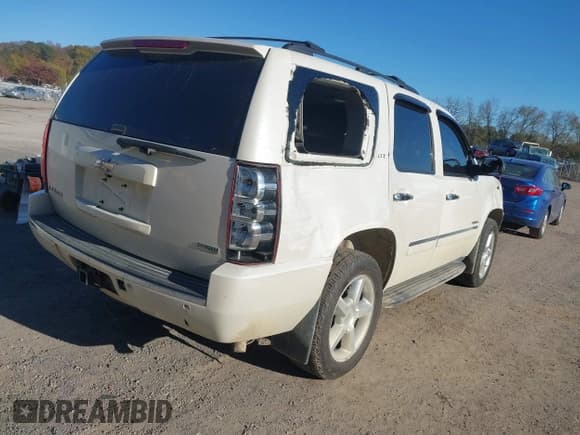✅ 2011 Chevrolet Tahoe LTZ • VIN: 1GNSKCE00BR308157 • Lot: 43537119. Listed on IAAI with 287,726 mi. Free auction sales archive from the USA and detailed vehicle history report at DreamBid. Image 4.