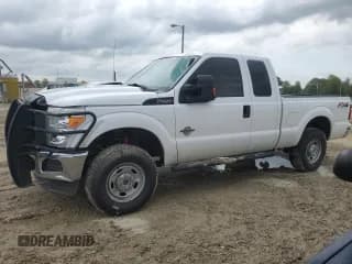 ✅ 2015 Ford F-250 XLT • VIN: 1FT7X2BTXFED40491 • Lot: 54369855. Wystawiony na Copart z przebiegiem 233 459 mil. Bezpłatny archiwum sprzedaży aukcyjnych z USA i szczegółowy raport historii pojazdu na DreamBid. Zdjęcie 1.