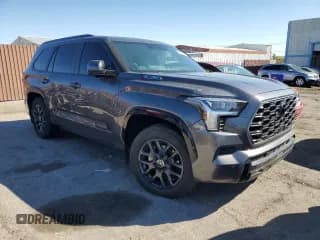 ✅ 2024 Toyota Sequoia SR5 • VIN: 7SVAAABA5RX022048 • Лот: 72630824. Опубликован ранее на Copart с пробегом 5 182 миль. Бесплатный доступ к архиву аукционных продаж из США и подробный отчёт об истории автомобиля на DreamBid. Изображение 4.