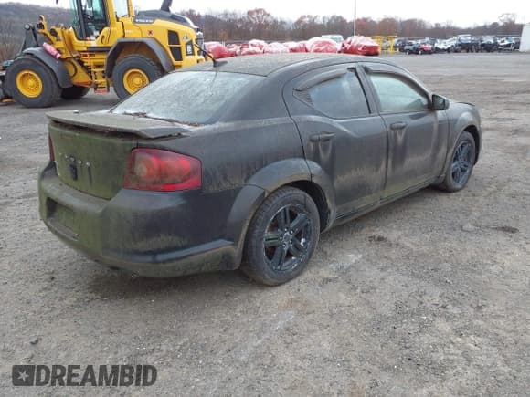 ✅ 2013 Dodge Avenger SE V6 • VIN: 1C3CDZAG8DN581620 • Lot: 43657316. Listed on IAAI with 221,541 mi. Free auction sales archive from the USA and detailed vehicle history report at DreamBid. Image 4.