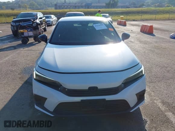 ✅ 2023 Honda Civic Sport • VIN: 2HGFE2F52PH567778 • Lot: 43224295. Wystawiony na IAAI z przebiegiem 94 565 mil. Bezpłatny archiwum sprzedaży aukcyjnych z USA i szczegółowy raport historii pojazdu na DreamBid. Zdjęcie 12.