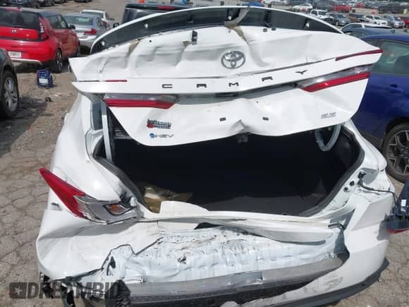 2025 Toyota Camry LE с VIN 4T1DAACK1SU505344, выставлен на аукционе IAAI как лот 42160421 с пробегом 17 768 миль миль и . История ставок и продаж доступна на DreamBid. Изображение 6.