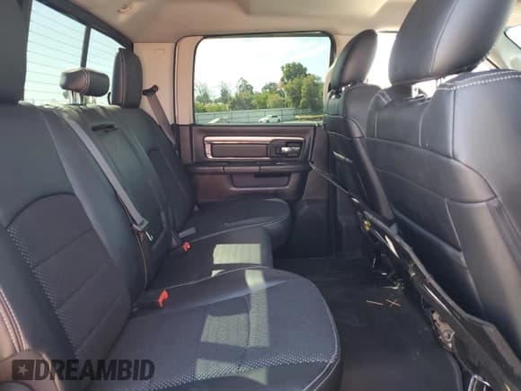 ✅ 2018 Ram 2500 Big Horn • VIN: 3C6UR5DL0JG162045 • Lot: 71507845. Wystawiony na Copart z przebiegiem 158 940 mil. Bezpłatny archiwum sprzedaży aukcyjnych z USA i szczegółowy raport historii pojazdu na DreamBid. Zdjęcie 10.