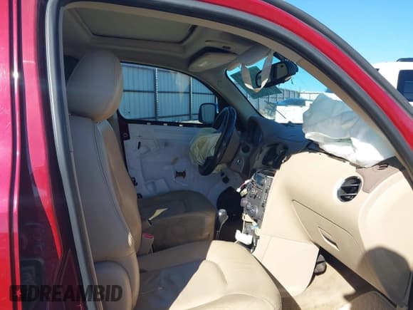 ✅ 2006 Chevrolet HHR LT • VIN: 3GNDA23P66S574758 • Lot: 41342001. Listed on IAAI with Not provided. Free auction sales archive from the USA and detailed vehicle history report at DreamBid. Image 5.