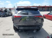 ✅ 2022 Toyota Highlander L • VIN: 5TDCZRAH4NS543318 • Lot: 42153681. Listed on IAAI with 56,196 mi. Free auction sales archive from the USA and detailed vehicle history report at DreamBid. Image 16.