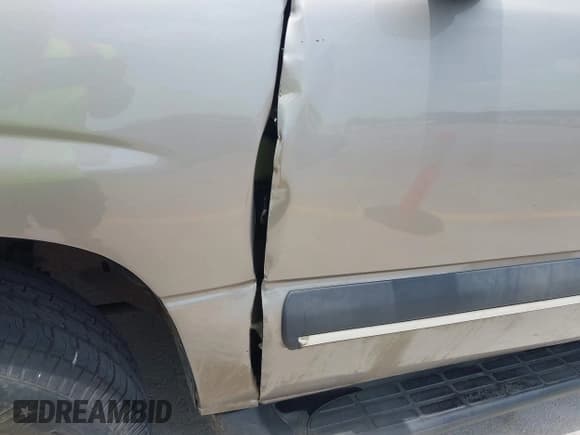 ✅ 2003 Chevrolet Suburban LS • VIN: 3GNEC16Z93G291596 • Лот: 42635227. Опубликован ранее на IAAI с пробегом 198 645 миль. Бесплатный доступ к архиву аукционных продаж из США и подробный отчёт об истории автомобиля на DreamBid. Изображение 6.