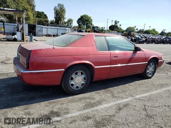 ✅ 2000 Cadillac Eldorado • VIN: 1G6EL12Y2YU151886 • Lot: 65156625. Wystawiony na Copart z przebiegiem 81 430 mil. Bezpłatny archiwum sprzedaży aukcyjnych z USA i szczegółowy raport historii pojazdu na DreamBid. Zdjęcie 3.