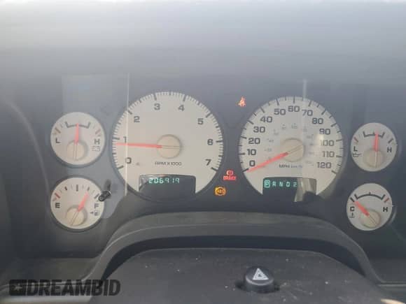 2004 Dodge 1500 SLT z VIN 1D7HU18D14J291084, wystawiony jako Copart lot #66081264 z przebiegiem 206 919 mil mil oraz Nie do naprawy • Non repairable. Historia ofert i sprzedaży dostępna na DreamBid. Obrazek 9.