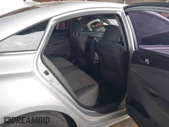 2013 Hyundai Sonata GLS с VIN 5NPEB4AC9DH731647, выставлен на аукционе IAAI как лот 43401285 с пробегом 119 476 миль миль и . История ставок и продаж доступна на DreamBid. Изображение 8.