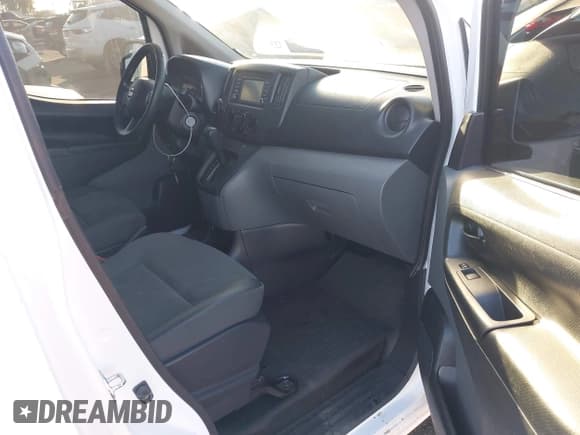 ✅ 2017 Nissan NV200 SV • VIN: 3N6CM0KN0HK696340 • Lot: 43528617. Listed on IAAI with 126,558 mi. Free auction sales archive from the USA and detailed vehicle history report at DreamBid. Image 5.