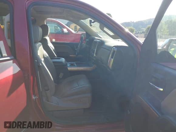 ✅ 2018 Chevrolet Silverado 1500 LTZ • VIN: 3GCUKSEC5JG310605 • Lot: 43000684. Wystawiony na IAAI z przebiegiem 220 485 mil. Bezpłatny archiwum sprzedaży aukcyjnych z USA i szczegółowy raport historii pojazdu na DreamBid. Zdjęcie 5.