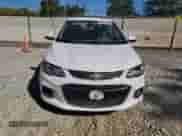 2020 Chevrolet Sonic LS с VIN 1G1JB5SB2L4132029, выставлен на аукционе Copart как лот 64029135 с пробегом 49 250 миль миль и Списание • Salvage title. История ставок и продаж доступна на DreamBid. Изображение 5.