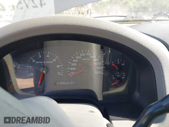 ✅ 2004 Ford F-150 STX • VIN: 1FTRX14W64NC20100 • Lot: 42756288. Wystawiony na IAAI z przebiegiem Nie podano. Bezpłatny archiwum sprzedaży aukcyjnych z USA i szczegółowy raport historii pojazdu na DreamBid. Zdjęcie 7.