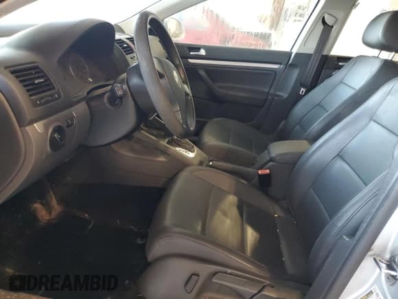 ✅ 2007 Volkswagen Jetta Wolfsburg Edition • VIN: 3VWEF71K47M200140 • Lot: 84012575. Listed on Copart with 103,244 mi. Free auction sales archive from the USA and detailed vehicle history report at DreamBid. Image 7.