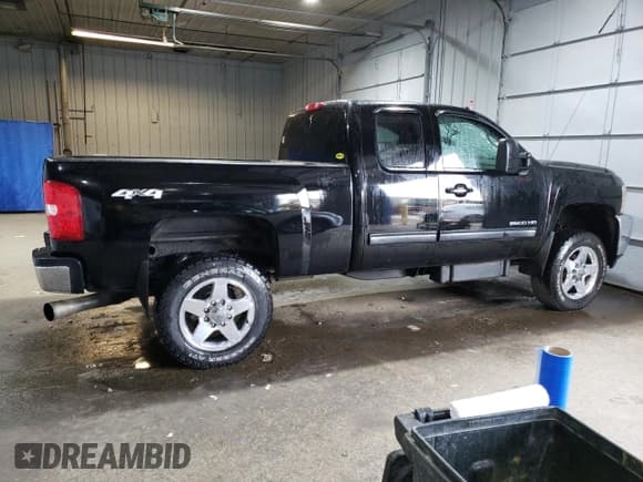 ✅ 2013 Chevrolet Silverado 2500HD LTZ • VIN: 1GC2KYE82DZ277508 • Lot: 71739424. Listed on Copart with Not provided. Free auction sales archive from the USA and detailed vehicle history report at DreamBid. Image 3.