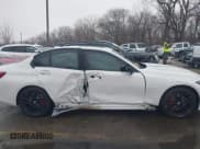 ✅ 2024 BMW 3 Series M340i xDrive • VIN: 3MW49FF05R8E05837 • Lot: 41129303. Wystawiony na IAAI z przebiegiem 8 669 mil. Bezpłatny archiwum sprzedaży aukcyjnych z USA i szczegółowy raport historii pojazdu na DreamBid. Zdjęcie 6.