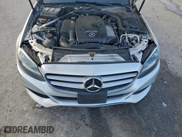 ✅ 2017 Mercedes-Benz C 300 • VIN: 55SWF4JB7HU191055 • Lot: 94939335. Wystawiony na Copart z przebiegiem 108 439 mil. Bezpłatny archiwum sprzedaży aukcyjnych z USA i szczegółowy raport historii pojazdu na DreamBid. Zdjęcie 11.