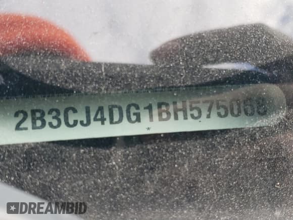 ✅ 2011 Dodge Challenger • VIN: 2B3CJ4DG1BH575068 • Lot: 78092804. Wystawiony na Copart z przebiegiem 133 075 mil. Bezpłatny archiwum sprzedaży aukcyjnych z USA i szczegółowy raport historii pojazdu na DreamBid. Zdjęcie 12.