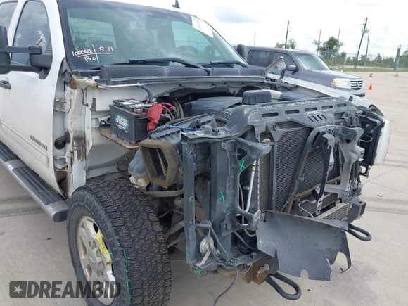 ✅ 2012 Chevrolet Silverado 2500HD LT • VIN: 1GC1KXCG2CF121730 • Лот: 43091359. Опубликован ранее на IAAI с пробегом 291 287 миль. Бесплатный доступ к архиву аукционных продаж из США и подробный отчёт об истории автомобиля на DreamBid. Изображение 6.