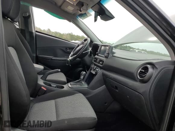 ✅ 2019 Hyundai Kona SEL • VIN: KM8K22AA5KU336532 • Лот: 71025584. Опубликован ранее на Copart с пробегом 48 832 миль. Бесплатный доступ к архиву аукционных продаж из США и подробный отчёт об истории автомобиля на DreamBid. Изображение 7.