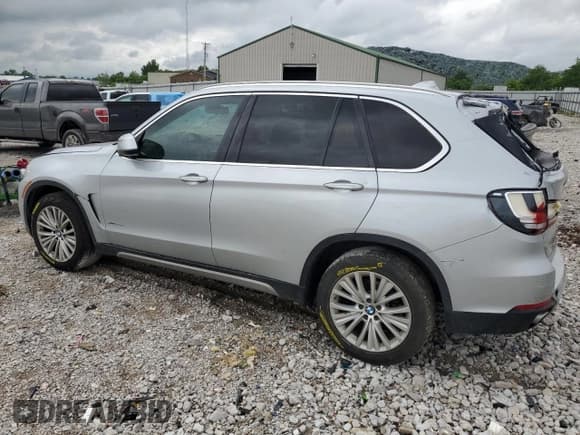 ✅ 2017 BMW X5 xDrive35d • VIN: 5UXKS4C37H0Y15774 • Lot: 58573225. Listed on Copart with 82,162 mi. Free auction sales archive from the USA and detailed vehicle history report at DreamBid. Image 2.