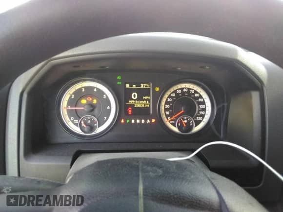 2014 Ram 1500 Express с VIN 1C6RR6KT3ES314722, выставлен на аукционе Copart как лот 82495915 с пробегом 236 051 миль миль и Списание • Salvage title. История ставок и продаж доступна на DreamBid. Изображение 9.