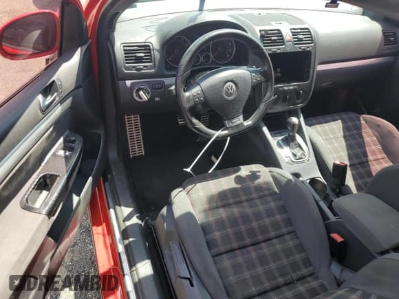 ✅ 2006 Volkswagen Golf GTI • VIN: WVWFV71KX6W070213 • Lot: 63465354. Listed on Copart with 209,498 mi. Free auction sales archive from the USA and detailed vehicle history report at DreamBid. Image 8.