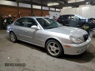 ✅ 2002 Hyundai Sonata GLS • VIN: KMHWF35HX2A568421 • Lot: 81285465. Listed on Copart with 65,607 mi. Free auction sales archive from the USA and detailed vehicle history report at DreamBid. Image 4.