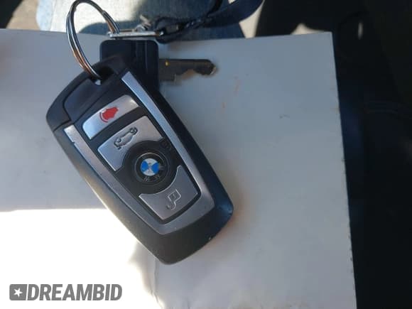 ✅ 2015 BMW M4 • VIN: WBS3R9C55FK331029 • Lot: 43254981. Listed on IAAI with 129,394 mi. Free auction sales archive from the USA and detailed vehicle history report at DreamBid. Image 11.