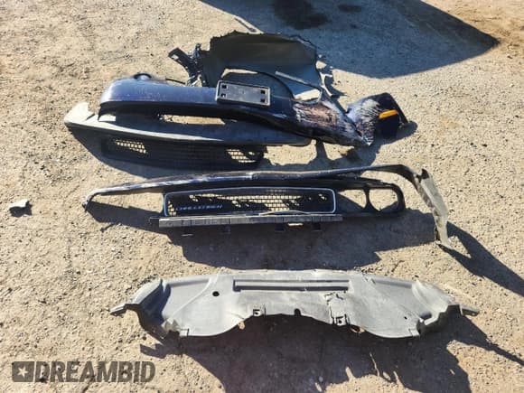 ✅ 2012 Dodge Challenger SXT Plus • VIN: 2C3CDYAG1CH148044 • Лот: 91060215. Опубликован ранее на Copart с пробегом 124 780 миль. Бесплатный доступ к архиву аукционных продаж из США и подробный отчёт об истории автомобиля на DreamBid. Изображение 12.