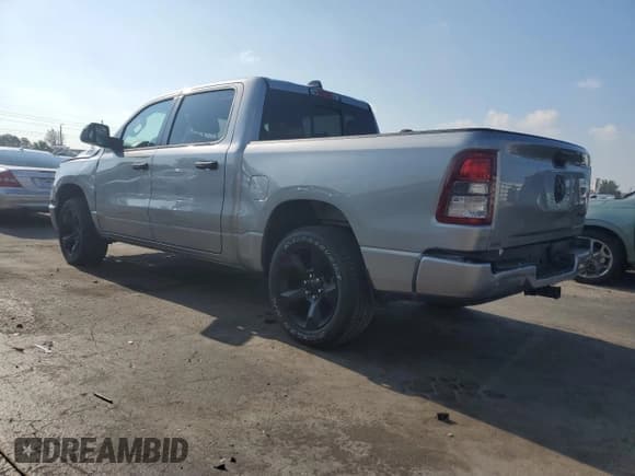 ✅ 2024 Ram 1500 Tradesman • VIN: 1C6RRFGG6RN185875 • Lot: 70105485. Wystawiony na Copart z przebiegiem 26 501 mil. Bezpłatny archiwum sprzedaży aukcyjnych z USA i szczegółowy raport historii pojazdu na DreamBid. Zdjęcie 2.