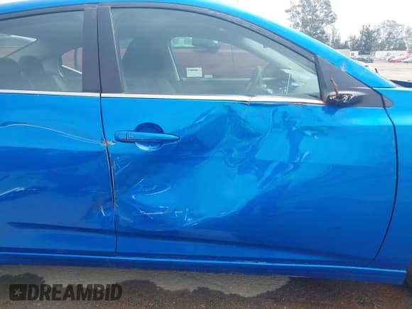 ✅ 2024 Nissan Sentra SV • VIN: 3N1AB8CVXRY227450 • Lot: 42094945. Listed on IAAI with 17,362 mi. Free auction sales archive from the USA and detailed vehicle history report at DreamBid. Image 6.