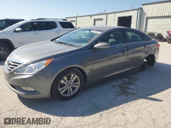 ✅ 2013 Hyundai Sonata GLS • VIN: 5NPEB4AC4DH736903 • Lot: 70819594. Listed on Copart with 82,621 mi. Free auction sales archive from the USA and detailed vehicle history report at DreamBid. Image 1.
