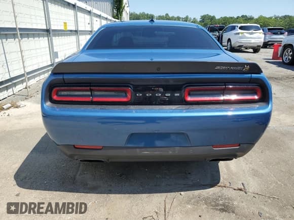 ✅ 2023 Dodge Challenger R/T Scat Pack • VIN: 2C3CDZFJXPH625764 • Lot: 62947454. Wystawiony na Copart z przebiegiem 6 659 mil. Bezpłatny archiwum sprzedaży aukcyjnych z USA i szczegółowy raport historii pojazdu na DreamBid. Zdjęcie 6.