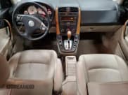 ✅ 2006 Saturn VUE • VIN: 5GZCZ634X6S852615 • Lot: 53688235. Wystawiony na Copart z przebiegiem 217 692 mil. Bezpłatny archiwum sprzedaży aukcyjnych z USA i szczegółowy raport historii pojazdu na DreamBid. Zdjęcie 8.