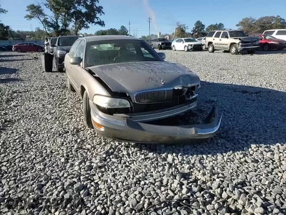 ✅ 2003 Buick Park Avenue • VIN: 1G4CW54K534201020 • Lot: 92689625. Wystawiony na Copart z przebiegiem 283 324 mil. Bezpłatny archiwum sprzedaży aukcyjnych z USA i szczegółowy raport historii pojazdu na DreamBid. Zdjęcie 13.