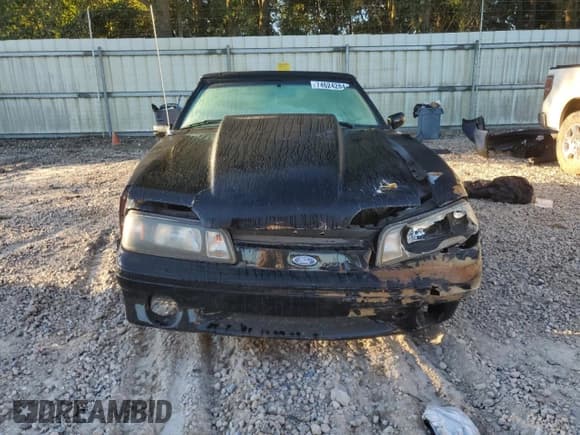 ✅ 1989 Ford Mustang GT • VIN: 1FABP45EXKF257057 • Lot: 74624284. Wystawiony na Copart z przebiegiem 80 874 mil. Bezpłatny archiwum sprzedaży aukcyjnych z USA i szczegółowy raport historii pojazdu na DreamBid. Zdjęcie 5.