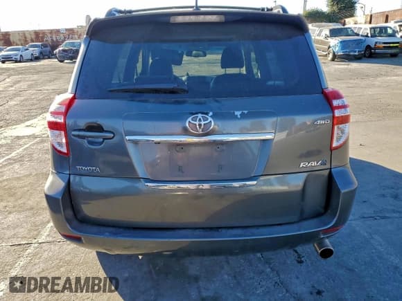 ✅ 2009 Toyota RAV4 Sport • VIN: JTMBK32V595073877 • Лот: 96414365. Опубликован ранее на Copart с пробегом 271 857 миль. Бесплатный доступ к архиву аукционных продаж из США и подробный отчёт об истории автомобиля на DreamBid. Изображение 6.
