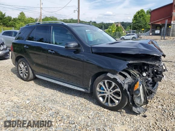✅ 2017 Mercedes-Benz GLE 550e • VIN: 4JGDA6DB9HA814355 • Lot: 61923704. Listed on Copart with 78,461 mi. Free auction sales archive from the USA and detailed vehicle history report at DreamBid. Image 4.