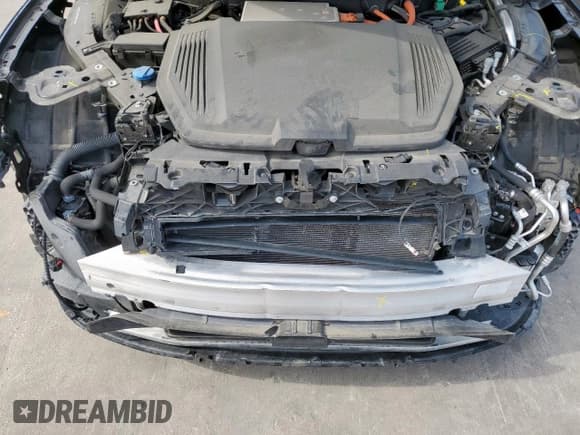 ✅ 2022 Audi e-tron Premium • VIN: WA1AAAGE4NB011906 • Лот: 68998575. Опубликован ранее на Copart с пробегом 36 114 миль. Бесплатный доступ к архиву аукционных продаж из США и подробный отчёт об истории автомобиля на DreamBid. Изображение 12.