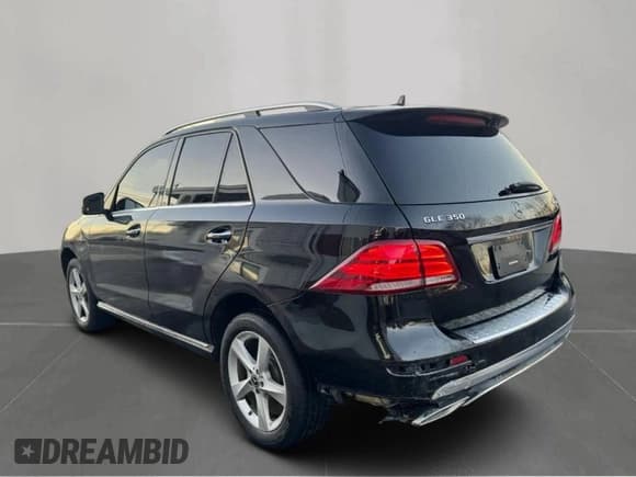 ✅ 2017 Mercedes-Benz GLE 350 • VIN: 4JGDA5HB0HA957912 • Lot: 93968275. Wystawiony na Copart z przebiegiem 111 524 mil. Bezpłatny archiwum sprzedaży aukcyjnych z USA i szczegółowy raport historii pojazdu na DreamBid. Zdjęcie 3.