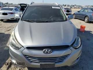 2014 Hyundai Tucson SE z VIN KM8JU3AG0EU904822, wystawiony jako Copart lot #62285174 z przebiegiem 104 496 mil mil oraz Szkoda całkowita • Salvage title. Historia ofert i sprzedaży dostępna na DreamBid. Obrazek 5.
