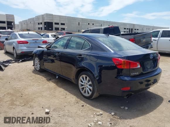 ✅ 2010 Lexus IS 250 • VIN: JTHCF5C28A5037757 • Lot: 42826319. Wystawiony na IAAI z przebiegiem 161 234 mil. Bezpłatny archiwum sprzedaży aukcyjnych z USA i szczegółowy raport historii pojazdu na DreamBid. Zdjęcie 3.