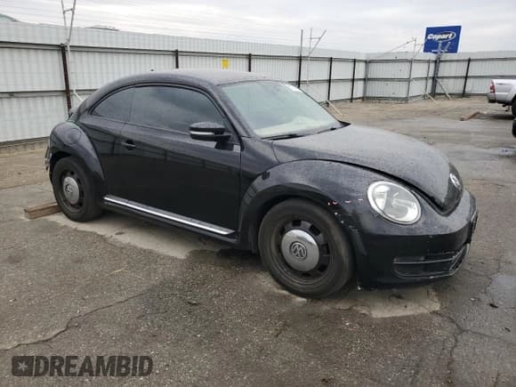 ✅ 2016 Volkswagen Beetle SE • VIN: 3VWJ17AT0GM606289 • Lot: 81130725. Wystawiony na Copart z przebiegiem 127 917 mil. Bezpłatny archiwum sprzedaży aukcyjnych z USA i szczegółowy raport historii pojazdu na DreamBid. Zdjęcie 4.