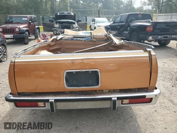 ✅ 1978 Chevrolet El Camino • VIN: 1W80L8Z418311 • Лот: 71751334. Опубликован ранее на Copart с пробегом 9 032 миль. Бесплатный доступ к архиву аукционных продаж из США и подробный отчёт об истории автомобиля на DreamBid. Изображение 6.