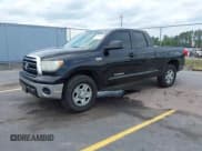 ✅ 2010 Toyota Tundra • VIN: 5TFRY5F17AX078250 • Лот: 42123065. Опубликован ранее на IAAI с пробегом 268 957 миль. Бесплатный доступ к архиву аукционных продаж из США и подробный отчёт об истории автомобиля на DreamBid. Изображение 2.