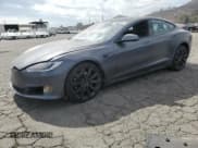 ✅ 2018 Tesla Model S 75D • VIN: 5YJSA1E25JF296450 • Lot: 85592025. Wystawiony na Copart z przebiegiem 58 517 mil. Bezpłatny archiwum sprzedaży aukcyjnych z USA i szczegółowy raport historii pojazdu na DreamBid. Zdjęcie 1.