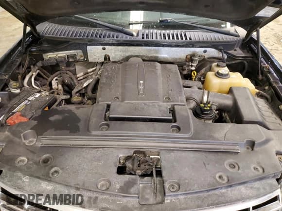 ✅ 2007 Lincoln Navigator • VIN: 5LMFU28507LJ17895 • Lot: 45934595. Listed on Copart with 235,034 mi. Free auction sales archive from the USA and detailed vehicle history report at DreamBid. Image 12.